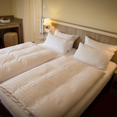 Pension Villa-Ingeborg Фюрстенберг Номер фото